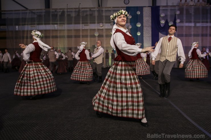 Piektais deju festivāls «Sasala jūrīna» Saulkrastos pulcē dejotājus no visas Latvijas 171062