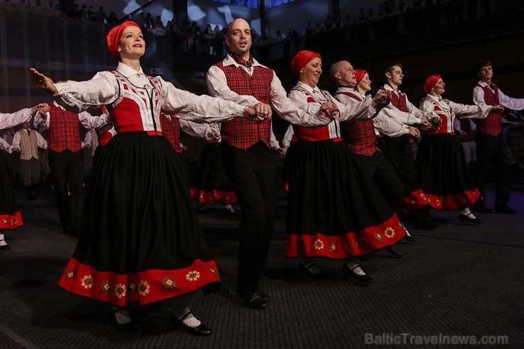 Piektais deju festivāls «Sasala jūrīna» Saulkrastos pulcē dejotājus no visas Latvijas 171074