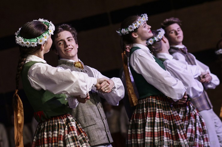 Piektais deju festivāls «Sasala jūrīna» Saulkrastos pulcē dejotājus no visas Latvijas 171085