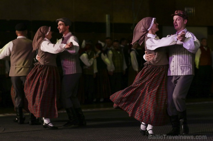 Piektais deju festivāls «Sasala jūrīna» Saulkrastos pulcē dejotājus no visas Latvijas 171091