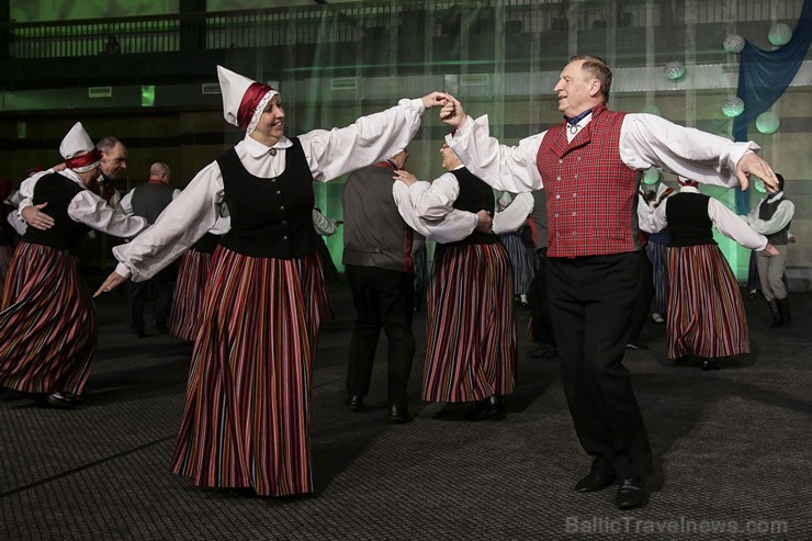 Piektais deju festivāls «Sasala jūrīna» Saulkrastos pulcē dejotājus no visas Latvijas 171099