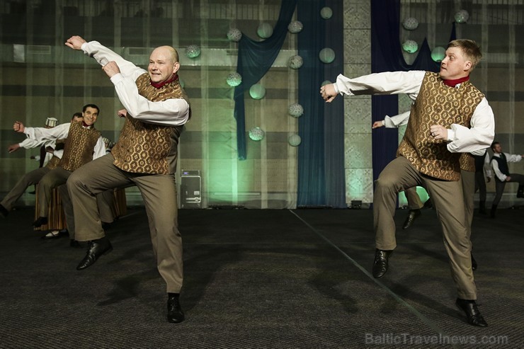 Piektais deju festivāls «Sasala jūrīna» Saulkrastos pulcē dejotājus no visas Latvijas 171109