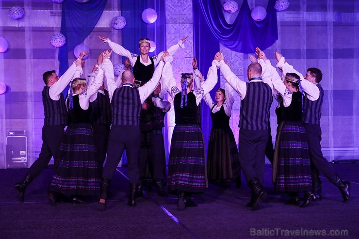 Piektais deju festivāls «Sasala jūrīna» Saulkrastos pulcē dejotājus no visas Latvijas 171120