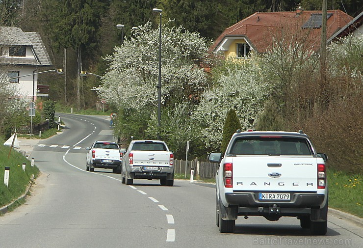 Travelnews.lv ar jauno  Ford Ranger iepazīst Slovēnijas autostrādes un Alpu kalnu ceļus 171969