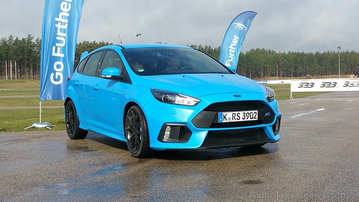 Travelnews.lv redakcija 19.04.2016 auto sporta trasē 333 cenšas savaldīt Ford Focus RS ar 350 zirgspēkiem 172482