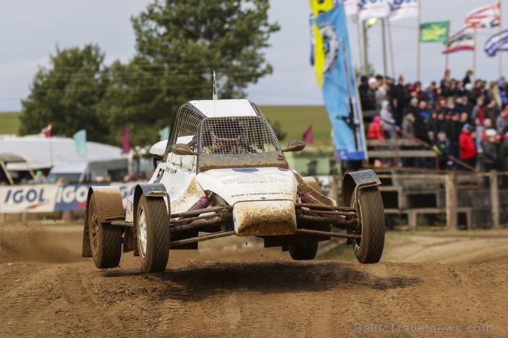 Ar spraigām cīņām startē Latvijas un Baltijas autokrosa sezona 172783