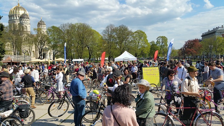 Tvīda brauciens Rīgā 7.05.2016 pulcē krāšņu dalībnieku sastāvu 173923