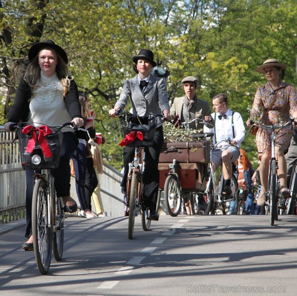 Tvīda brauciens Rīgā 7.05.2016 pulcē krāšņu dalībnieku sastāvu 173946