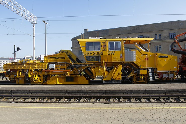 Pirmo reizi Latvijā notiek Dzelzceļa transporta līdzekļu parāde 175065