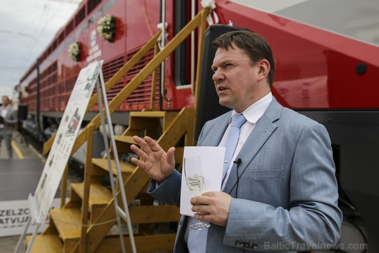 Pirmo reizi Latvijā notiek Dzelzceļa transporta līdzekļu parāde 175103