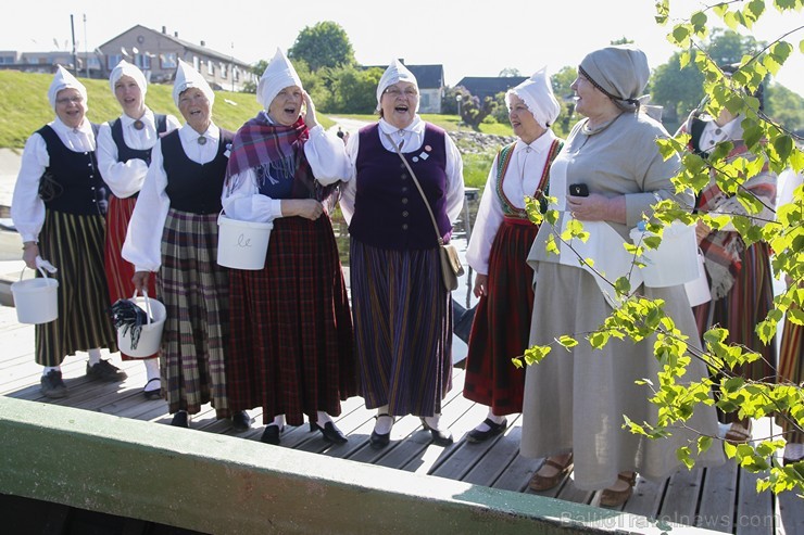 Pirmajā Reņģēdāju festivālā augsti godina reņģes, reņģu zvejniekus un reņģēdājus 175205