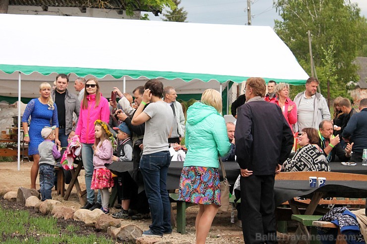 Ar mājražotāju labumu tirgu, Baltinavas teātra 