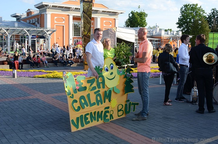 Siguldas pilsētas svētkos ikviens varēja piedalīties notikumos, kas jau izveidojušies par tradīciju, piemēram, svētku gājienā, kā arī guva pārsteigumu 175753