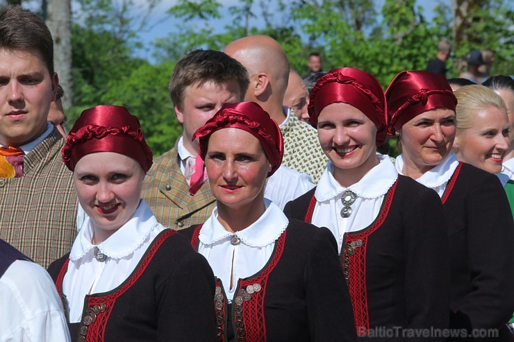 Siguldas pilsētas svētkos ikviens varēja piedalīties notikumos, kas jau izveidojušies par tradīciju, piemēram, svētku gājienā, kā arī guva pārsteigumu 175781