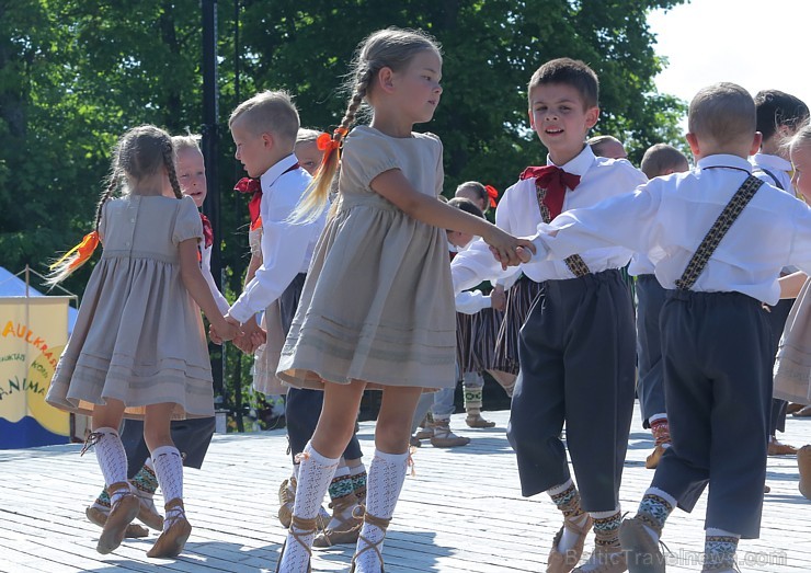 Siguldas pilsētas svētkos ikviens varēja piedalīties notikumos, kas jau izveidojušies par tradīciju, piemēram, svētku gājienā, kā arī guva pārsteigumu 175784