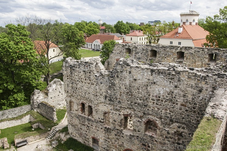 Cēsu viduslaiku pils ir viena no lielākajām un izcilākajām viduslaiku pilīm Latvijā 176165