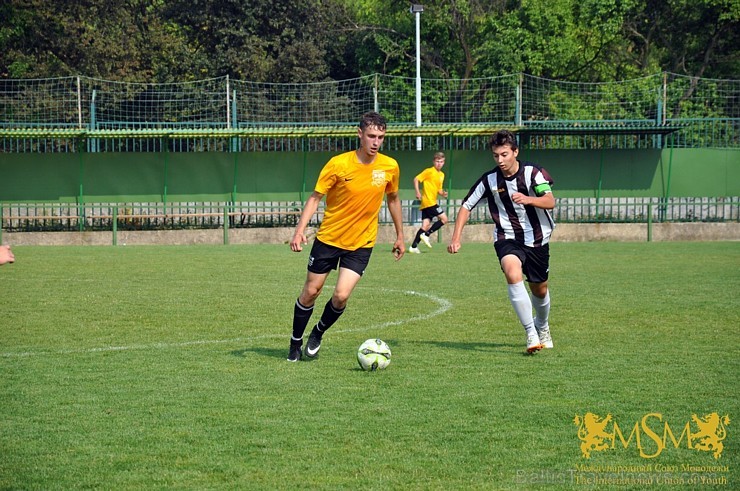 Futbola akadēmijā jaunieši var iejusties čehu futbola zvaigznes lomā, trenējoties Čehijas vadošā futbola kluba The Prague Sparta stadionā. Talantīgāki 177120