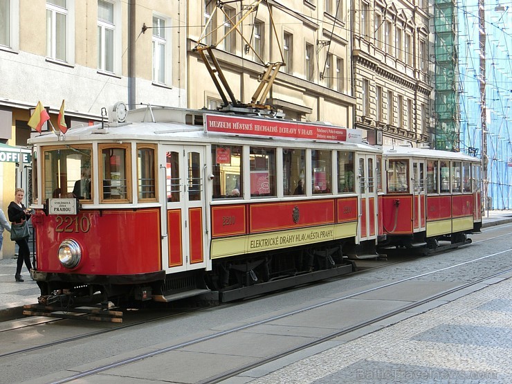 Prāgā ir viena no labākajām sabiedriskā transporta sistēmām pasaulē. Visi pilsētas rajoni ir savā starpā savienoti ar metro, tramvaju un autobusu līni 177122