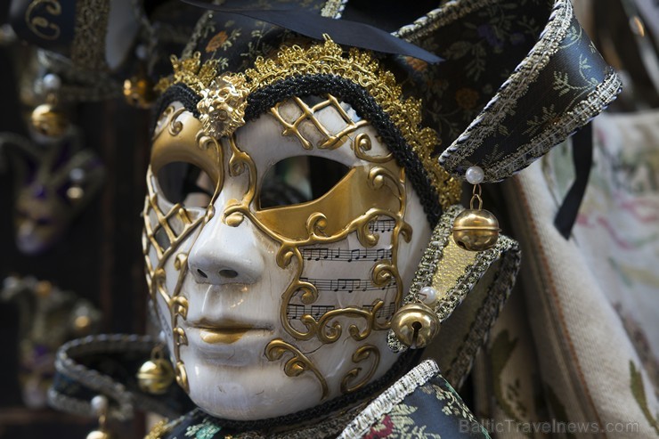 Travelnews.lv redakcija sadarbībā ar tūroperatoru Novatours dodas ekskursijā uz Venēciju, kuras laikā apskata tradicionālās maskas 176829