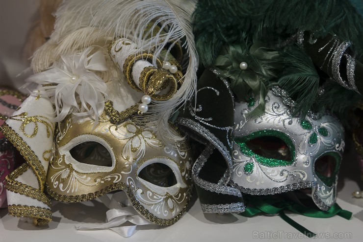 Travelnews.lv redakcija sadarbībā ar tūroperatoru Novatours dodas ekskursijā uz Venēciju, kuras laikā apskata tradicionālās maskas 176840