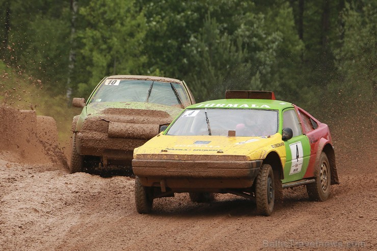 Brenguļu autotrasē atgriežas Latvijas čempionāts autokrosā 177058