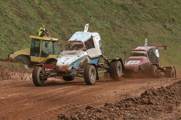 Brenguļu autotrasē atgriežas Latvijas čempionāts autokrosā 177092