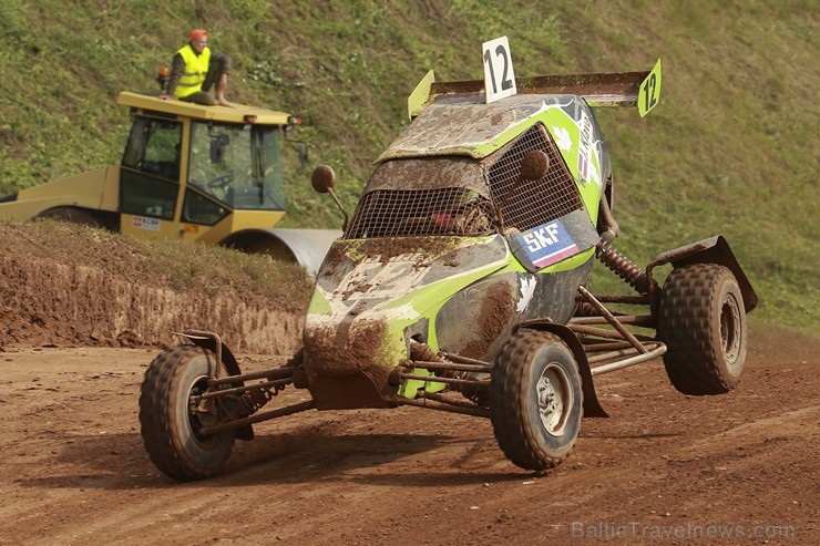 Brenguļu autotrasē atgriežas Latvijas čempionāts autokrosā 177093