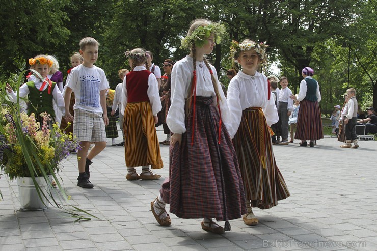 Jāņus ieskandina Grīziņkalna parkā 177466