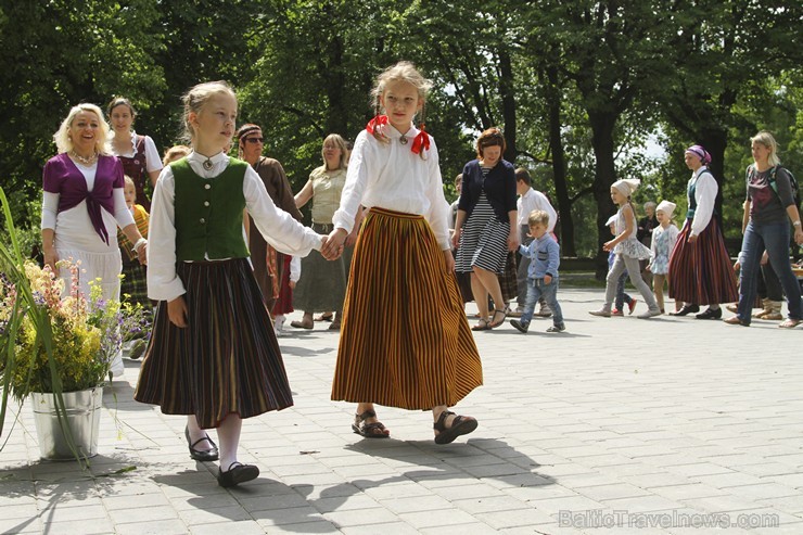 Jāņus ieskandina Grīziņkalna parkā 177467