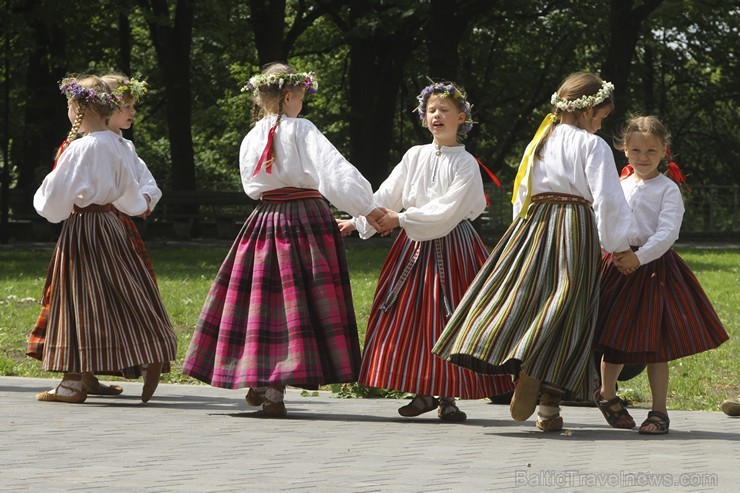 Jāņus ieskandina Grīziņkalna parkā 177468