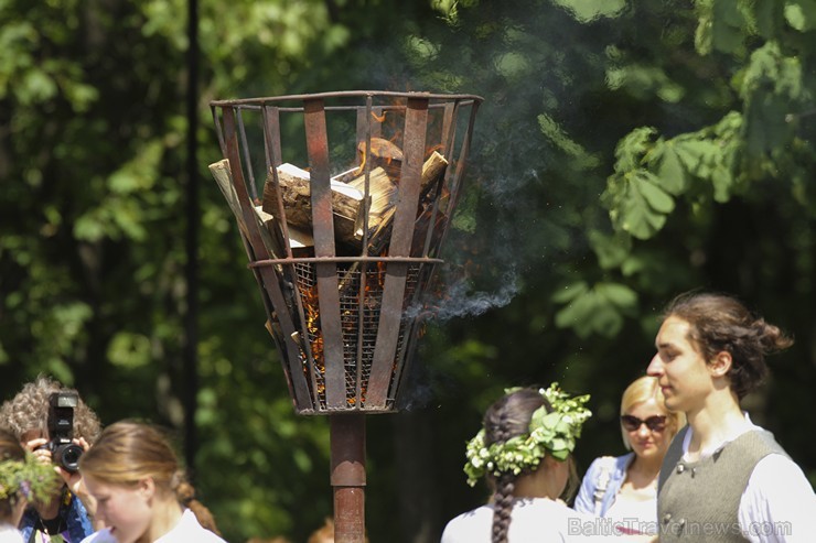 Jāņus ieskandina Grīziņkalna parkā 177471