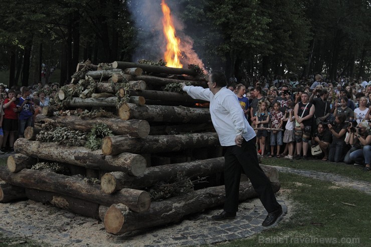 Travelnews.lv vēro kā Dzegužkalnā līgo un svin Jāņus 177667