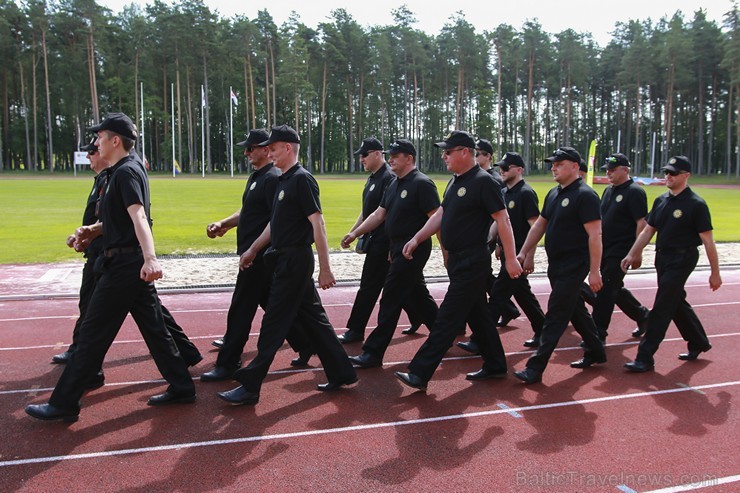 Valmierā, J. Daliņa stadionā, norisinās Latvijas čempionāts ugunsdzēsības sportā 177874