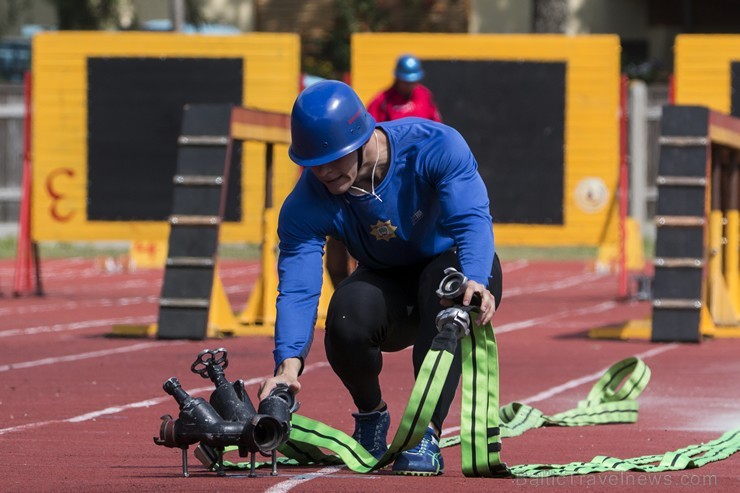 Valmierā, J. Daliņa stadionā, norisinās Latvijas čempionāts ugunsdzēsības sportā 177890