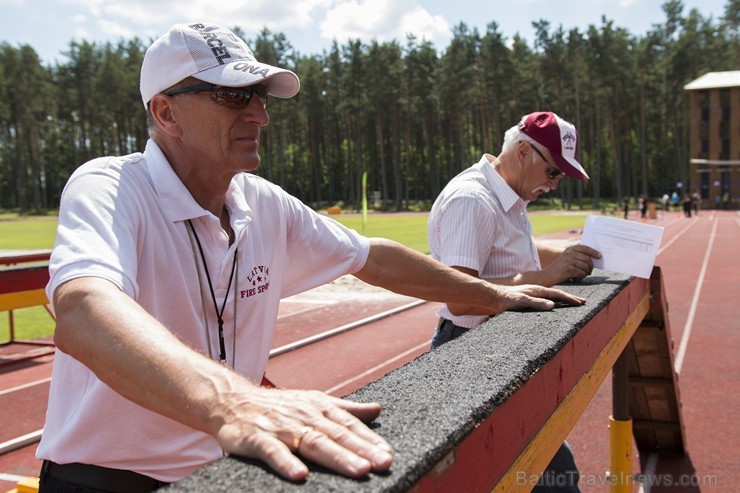 Valmierā, J. Daliņa stadionā, norisinās Latvijas čempionāts ugunsdzēsības sportā 177908