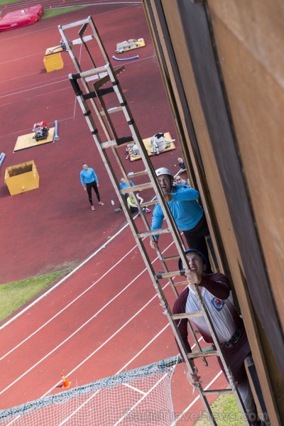 Valmierā, J. Daliņa stadionā, norisinās Latvijas čempionāts ugunsdzēsības sportā 177920