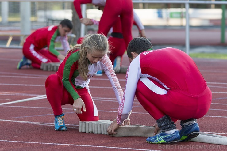 Latvijas čempionāts ugunsdzēsības sportā pulcē labākos pašmāju un ārzemju sportistus 178043