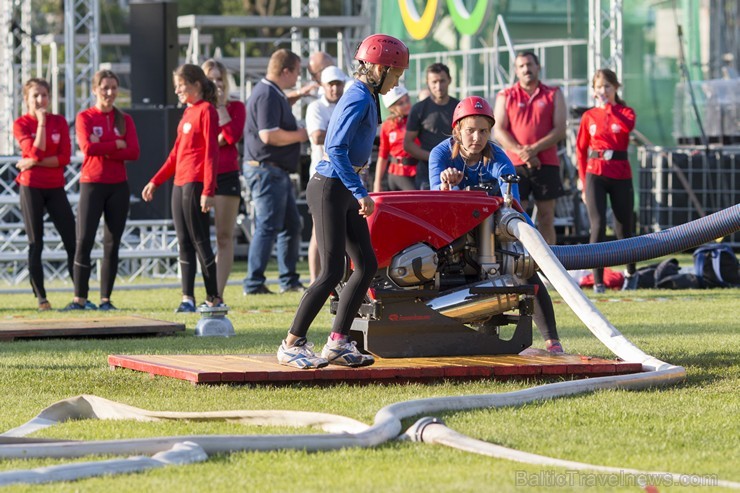 Latvijas čempionāts ugunsdzēsības sportā pulcē labākos pašmāju un ārzemju sportistus 178046