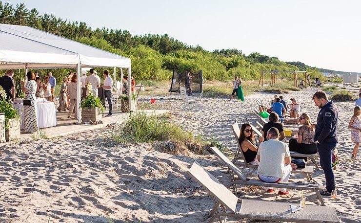 Vasaras pludmales kafejnīca «Čaika Family» apvieno visas svarīgākās komponentes kvalitatīvai atpūtai – veselīgus ēdienus, izklaides iespējas, kā arī g 178582