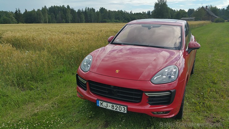 Travelnews.lv redakcija apceļo burvīgo Latgali ar jauno Porsche Cayenne GTS 179201