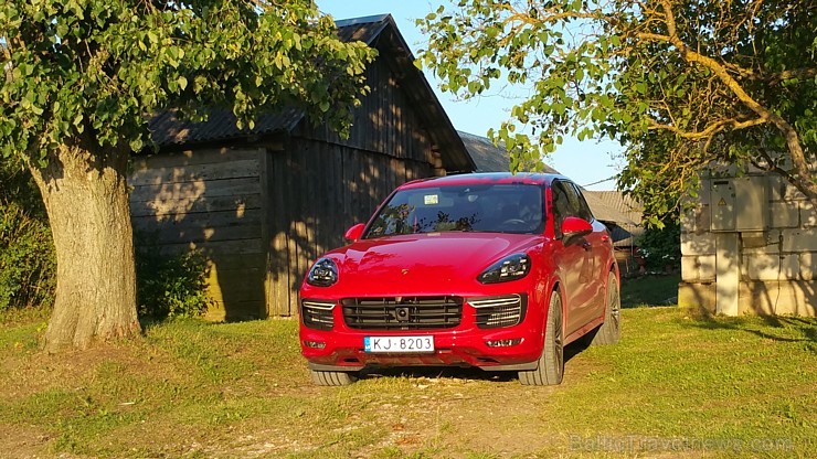 Travelnews.lv redakcija apceļo burvīgo Latgali ar jauno Porsche Cayenne GTS 179208