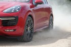 Travelnews.lv redakcija ar Porsche Cayenne GTS izbrauc Latgalē 1000 km maršrutu 28