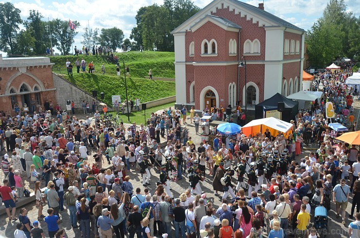 Daugavpils cietoksnī risinājās jau 2. Starptautiskais kara vēstures rekonstrukcijas klubu festivāls 