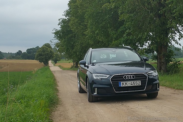 Travelnews.lv redakcija ar jauno Audi A3 Sportback dodas palidot ar LMT gaisa balonu virs Saldus apkārtnes 180383