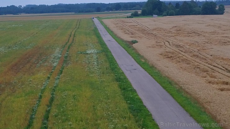 Travelnews.lv redakcija ar jauno Audi A3 Sportback dodas palidot ar LMT gaisa balonu virs Saldus apkārtnes 180428