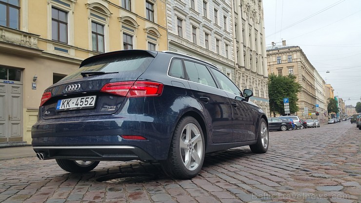 Travelnews.lv redakcija iepazīst jauno Audi A3 Sportback Rīgas ielās 180488