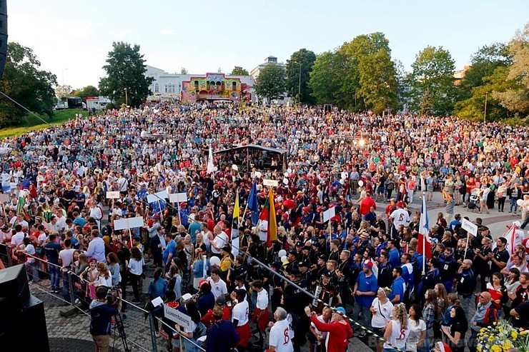 Rēzekne krāšņi un grandiozi ar dažādiem pasākumiem aizvadījusi savus pilsētas svētkus 180835