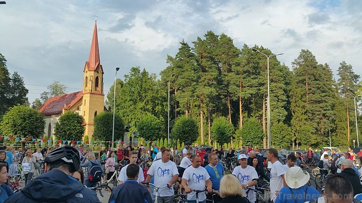 Četru dienu garumā gan pilsētas iedzīvotāji, gan viesi baudīja plašu kultūras un sporta programmu, vērojot vairāku jaunu atpūtas objektu atklāšanu 181178