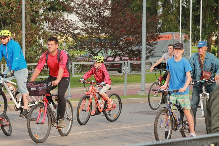 Četru dienu garumā gan pilsētas iedzīvotāji, gan viesi baudīja plašu kultūras un sporta programmu, vērojot vairāku jaunu atpūtas objektu atklāšanu 181188