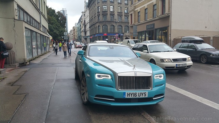 Travelnews.lv redakcija ar Rolls Royce Dawn startē no Hotel Bergs un dodas ceļojumā uz Kurzemi 182080